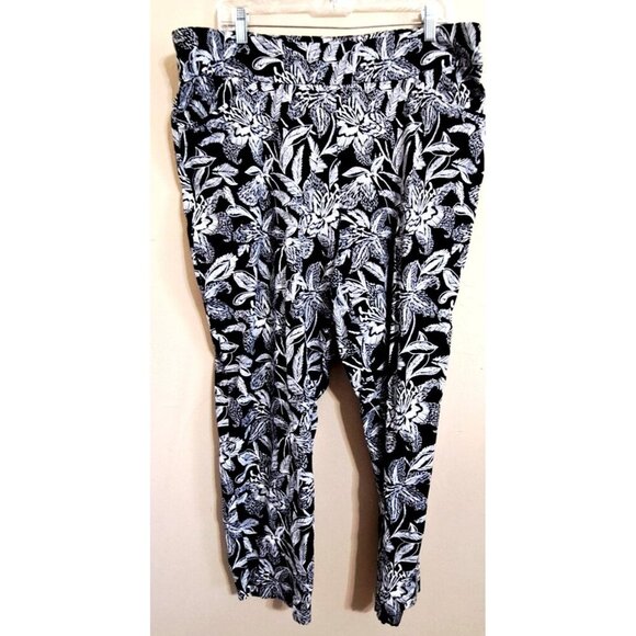 Perfect Stretch by Chico's 3.5 (Xl-XXL) Black Leaf Print Pants 28" Inseam FLAW - Picture 1 of 6